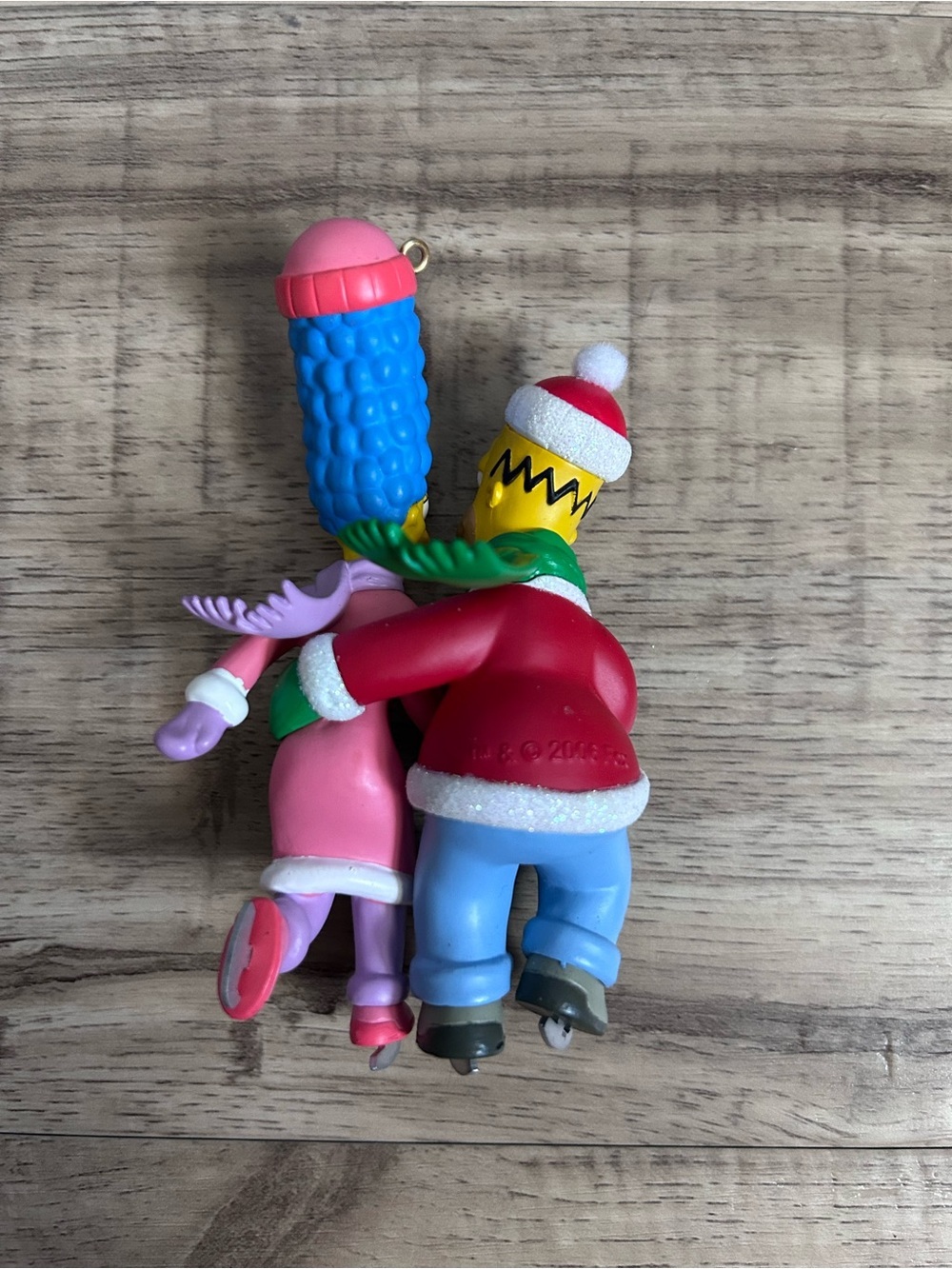 2006 Carlton Cards Heirloom ornament Homer Marge Simpson skating Smooth as Ice - Picture 9 of 10